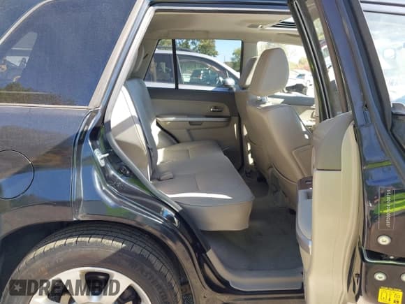 ✅ 2012 Suzuki Grand Vitara Limited • VIN: JS3TD0D74C4100755 • Lot: 43464594. Wystawiony na IAAI z przebiegiem 147 847 mil. Bezpłatny archiwum sprzedaży aukcyjnych z USA i szczegółowy raport historii pojazdu na DreamBid. Zdjęcie 8.