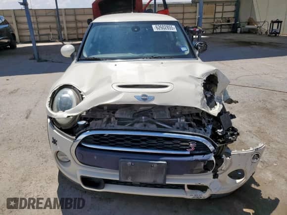 2015 MINI Hardtop S with VIN WMWXP7C56F2A58203, listed as a Copart auction lot 62602855 with 101,679 mi miles and Salvage title. Bid and sale history available at DreamBid. Image 5.