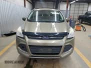 ✅ 2013 Ford Escape SE • VIN: 1FMCU9GX5DUC84972 • Lot: 84043425. Wystawiony na Copart z przebiegiem 152 003 mil. Bezpłatny archiwum sprzedaży aukcyjnych z USA i szczegółowy raport historii pojazdu na DreamBid. Zdjęcie 5.