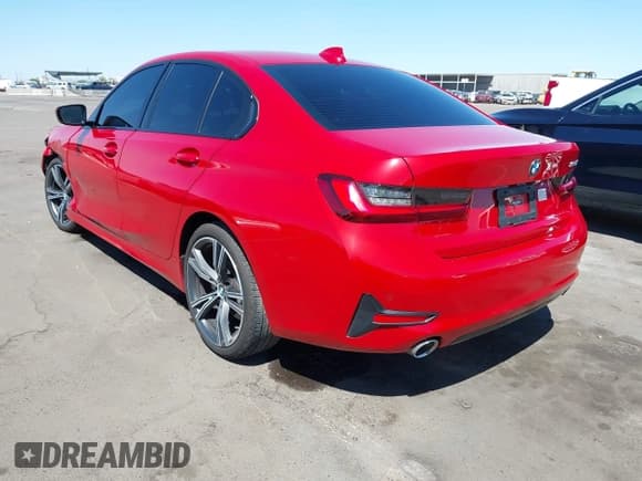 ✅ 2022 BMW 3 Series 330i • VIN: 3MW5R1J09N8C52274 • Лот: 42052851. Опубликован ранее на IAAI с пробегом 30 897 миль. Бесплатный доступ к архиву аукционных продаж из США и подробный отчёт об истории автомобиля на DreamBid. Изображение 3.