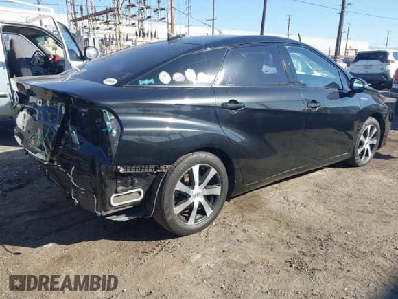 ✅ 2017 Toyota Mirai • VIN: JTDBVRBD2HA001333 • Lot: 43661350. Listed on IAAI with 70,508 mi. Free auction sales archive from the USA and detailed vehicle history report at DreamBid. Image 4.