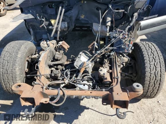 ✅ 2001 Chevrolet Silverado 2500HD LS • VIN: 1GCHK23U91F119073 • Lot: 72450744. Wystawiony na Copart z przebiegiem Nie podano. Bezpłatny archiwum sprzedaży aukcyjnych z USA i szczegółowy raport historii pojazdu na DreamBid. Zdjęcie 11.