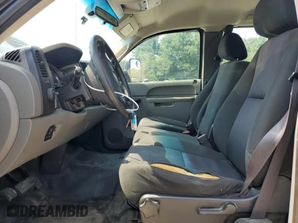 ✅ 2012 Chevrolet Silverado 1500 • VIN: 1GB5CZCG2CZ171198 • Lot: 68287895. Wystawiony na Copart z przebiegiem 246 684 mil. Bezpłatny archiwum sprzedaży aukcyjnych z USA i szczegółowy raport historii pojazdu na DreamBid. Zdjęcie 7.