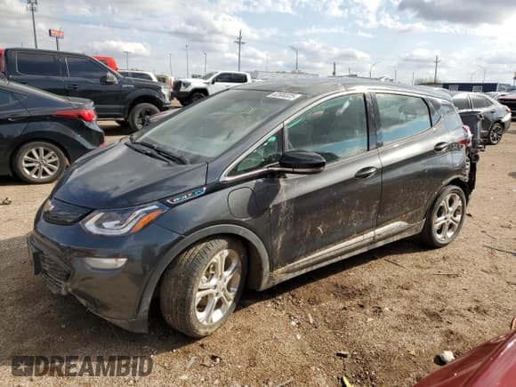 ✅ 2020 Chevrolet Bolt EV LT • VIN: 1G1FW6S00L4127877 • Лот: 82500325. Опубликован ранее на Copart с пробегом 61 661 миль. Бесплатный доступ к архиву аукционных продаж из США и подробный отчёт об истории автомобиля на DreamBid. Изображение 1.