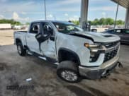 ✅ 2021 Chevrolet Silverado 2500HD LT • VIN: 1GC1YNEY8MF187838 • Lot: 68161805. Wystawiony na Copart z przebiegiem 113 341 mil. Bezpłatny archiwum sprzedaży aukcyjnych z USA i szczegółowy raport historii pojazdu na DreamBid. Zdjęcie 4.