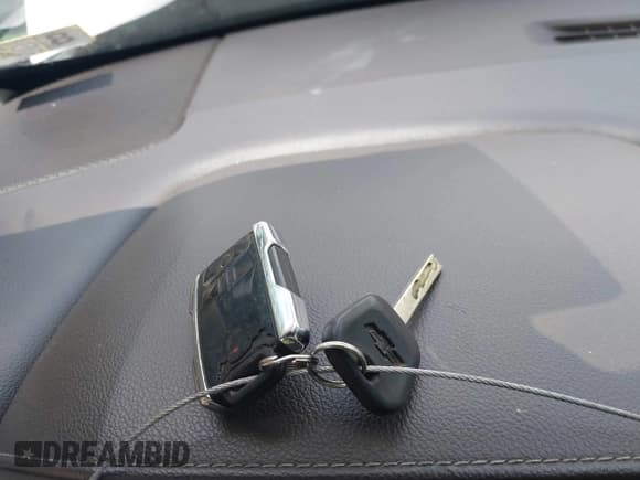 ✅ 2018 Chevrolet Silverado 1500 LTZ • VIN: 3GCUKSEC8JG360544 • Lot: 42746960. Wystawiony na IAAI z przebiegiem Nie podano. Bezpłatny archiwum sprzedaży aukcyjnych z USA i szczegółowy raport historii pojazdu na DreamBid. Zdjęcie 11.