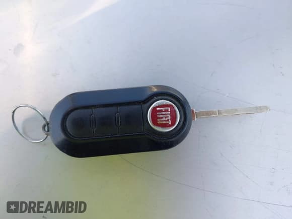 ✅ 2012 FIAT 500 Gucci • VIN: 3C3CFFER8CT370548 • Лот: 42028846. Опубликован ранее на IAAI с пробегом 74 091 миль. Бесплатный доступ к архиву аукционных продаж из США и подробный отчёт об истории автомобиля на DreamBid. Изображение 11.