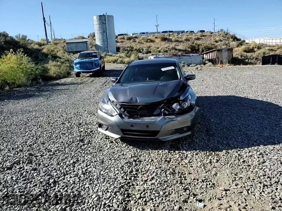 ✅ 2018 Nissan Altima SR • VIN: 1N4AL3AP8JC222901 • Lot: 84999785. Wystawiony na Copart z przebiegiem 82 705 mil. Bezpłatny archiwum sprzedaży aukcyjnych z USA i szczegółowy raport historii pojazdu na DreamBid. Zdjęcie 13.