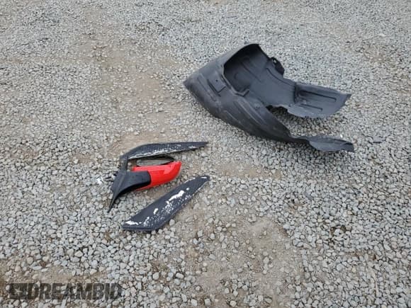 ✅ 2013 Hyundai Genesis Coupe Grand Touring • VIN: KMHHU6KJ5DU105868 • Lot: 60572075. Wystawiony na Copart z przebiegiem 156 933 mil. Bezpłatny archiwum sprzedaży aukcyjnych z USA i szczegółowy raport historii pojazdu na DreamBid. Zdjęcie 12.