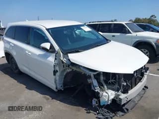 ✅ 2015 Toyota Highlander LE Plus • VIN: 5TDZKRFH3FS096490 • Lot: 42586609. Listed on IAAI with 119,787 mi. Free auction sales archive from the USA and detailed vehicle history report at DreamBid. Image 1.