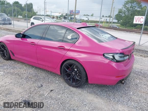 ✅ 2017 BMW 5 Series 530i • VIN: WBAJA5C3XHG895422 • Lot: 42891679. Listed on IAAI with 114,932 mi. Free auction sales archive from the USA and detailed vehicle history report at DreamBid. Image 3.