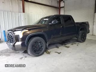 ✅ 2024 Toyota Tundra Limited • VIN: 5TFWA5DB4RX226546 • Lot: 90489235. Listed on Copart with 11,497 mi. Free auction sales archive from the USA and detailed vehicle history report at DreamBid. Image 1.