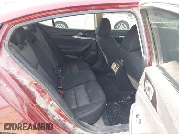 ✅ 2018 Nissan Maxima SV • VIN: 1N4AA6AP6JC395727 • Lot: 42026779. Listed on IAAI with 164,379 mi. Free auction sales archive from the USA and detailed vehicle history report at DreamBid. Image 8.