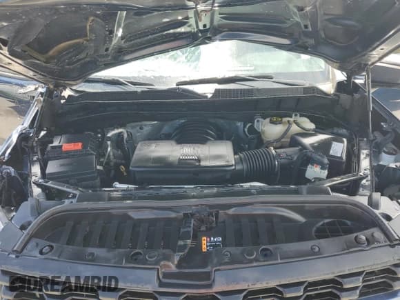 ✅ 2020 Chevrolet Silverado 1500 Custom • VIN: 1GCRYBEF8LZ286379 • Lot: 69156915. Wystawiony na Copart z przebiegiem 128 650 mil. Bezpłatny archiwum sprzedaży aukcyjnych z USA i szczegółowy raport historii pojazdu na DreamBid. Zdjęcie 11.