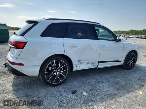 ✅ 2020 Audi Q7 Prestige • VIN: WA1VXAF73LD007821 • Lot: 65946065. Wystawiony na Copart z przebiegiem 116 201 mil. Bezpłatny archiwum sprzedaży aukcyjnych z USA i szczegółowy raport historii pojazdu na DreamBid. Zdjęcie 3.