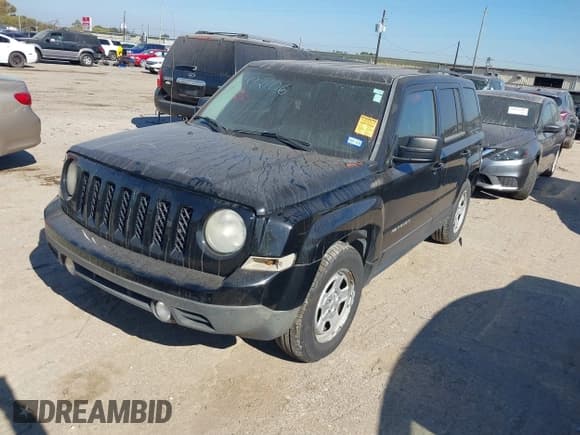 ✅ 2014 Jeep Patriot Sport • VIN: 1C4NJPBA8ED812194 • Lot: 43892106. Listed on IAAI with 199,169 mi. Free auction sales archive from the USA and detailed vehicle history report at DreamBid. Image 2.