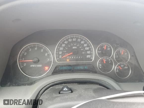 ✅ 2007 GMC Envoy Denali • VIN: 1GKET63M072240182 • Lot: 85186765. Listed on Copart with 210,752 mi. Free auction sales archive from the USA and detailed vehicle history report at DreamBid. Image 9.