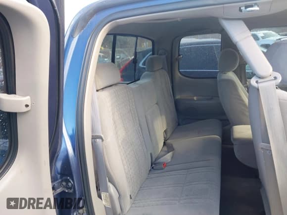 ✅ 2004 Toyota Tundra SR5 • VIN: 5TBBN441X4S434314 • Lot: 41459550. Listed on IAAI with 117,468 mi. Free auction sales archive from the USA and detailed vehicle history report at DreamBid. Image 8.