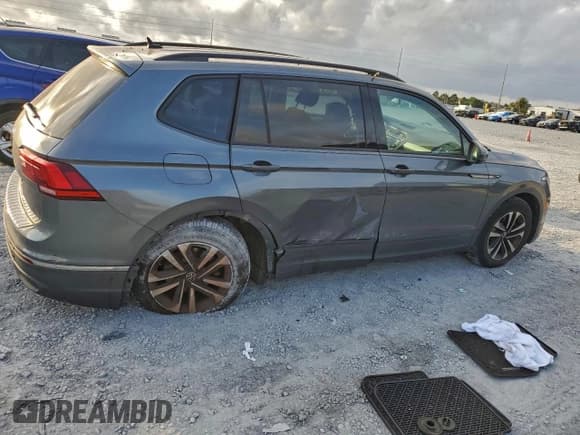 ✅ 2022 Volkswagen Tiguan S • VIN: 3VV1B7AX9NM023060 • Lot: 94856065. Listed on Copart with 43,548 mi. Free auction sales archive from the USA and detailed vehicle history report at DreamBid. Image 3.