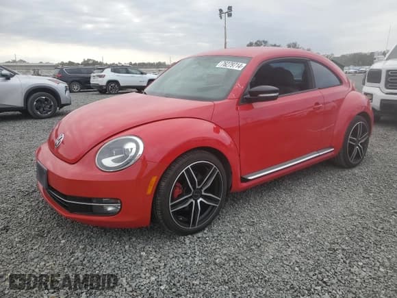 ✅ 2012 Volkswagen Beetle Turbo • VIN: 3VW467AT7CM649911 • Lot: 76279714. Listed on Copart with 117,326 mi. Free auction sales archive from the USA and detailed vehicle history report at DreamBid. Image 1.