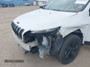 ✅ 2016 Jeep Cherokee Altitude • VIN: 1C4PJMAS7GW316294 • Lot: 42597541. Wystawiony na IAAI z przebiegiem 174 743 mil. Bezpłatny archiwum sprzedaży aukcyjnych z USA i szczegółowy raport historii pojazdu na DreamBid. Zdjęcie 6.