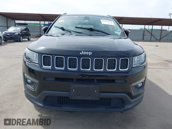 ✅ 2019 Jeep Compass Altitude • VIN: 3C4NJCBB7KT706519 • Lot: 41636111. Wystawiony na IAAI z przebiegiem Nie podano. Bezpłatny archiwum sprzedaży aukcyjnych z USA i szczegółowy raport historii pojazdu na DreamBid. Zdjęcie 6.
