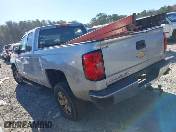 ✅ 2019 Chevrolet Silverado 1500 LT • VIN: 2GCRCPEC6K1155556 • Lot: 41034151. Wystawiony na IAAI z przebiegiem 104 669 mil. Bezpłatny archiwum sprzedaży aukcyjnych z USA i szczegółowy raport historii pojazdu na DreamBid. Zdjęcie 3.