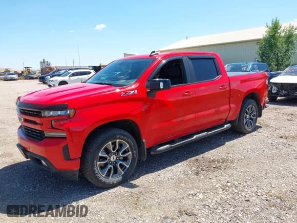 ✅ 2020 Chevrolet Silverado 1500 RST • VIN: 3GCUYEED1LG126855 • Lot: 42819335. Wystawiony na IAAI z przebiegiem 82 684 mil. Bezpłatny archiwum sprzedaży aukcyjnych z USA i szczegółowy raport historii pojazdu na DreamBid. Zdjęcie 18.