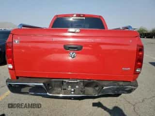 2006 Dodge 1500 SLT z VIN 1D7HA18N16S637911, wystawiony jako Copart lot #69883184 z przebiegiem 155 697 mil mil oraz Szkoda całkowita • Salvage title. Historia ofert i sprzedaży dostępna na DreamBid. Obrazek 6.