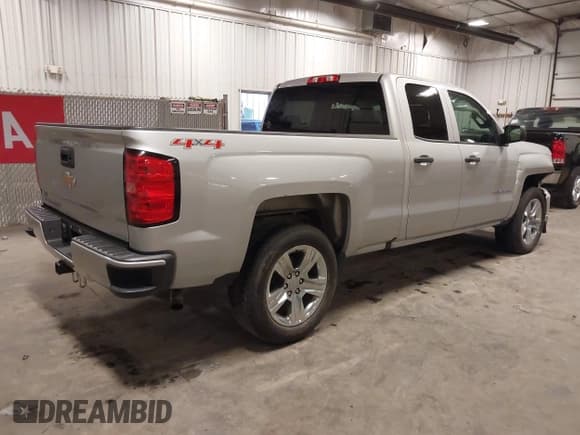 ✅ 2016 Chevrolet Silverado 1500 Custom • VIN: 1GCVKPEC4GZ276439 • Lot: 43381476. Wystawiony na IAAI z przebiegiem 162 310 mil. Bezpłatny archiwum sprzedaży aukcyjnych z USA i szczegółowy raport historii pojazdu na DreamBid. Zdjęcie 4.