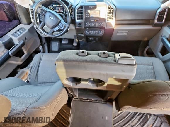 ✅ 2015 Ford F-150 XLT • VIN: 1FTEW1CPXFKD55340 • Lot: 92253215. Listed on Copart with 161,362 mi. Free auction sales archive from the USA and detailed vehicle history report at DreamBid. Image 8.