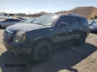 ✅ 2007 GMC Yukon Denali • VIN: 1GKFK63867J331084 • Lot: 84060045. Listed on Copart with 120,158 mi. Free auction sales archive from the USA and detailed vehicle history report at DreamBid. Image 1.