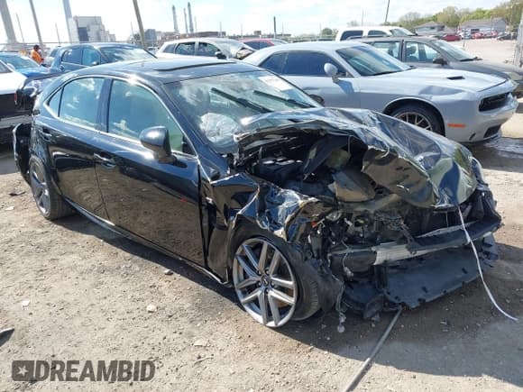 ✅ 2017 Lexus IS 200t • VIN: JTHBA1D24H5039856 • Lot: 43377548. Wystawiony na IAAI z przebiegiem 83 177 mil. Bezpłatny archiwum sprzedaży aukcyjnych z USA i szczegółowy raport historii pojazdu na DreamBid. Zdjęcie 6.