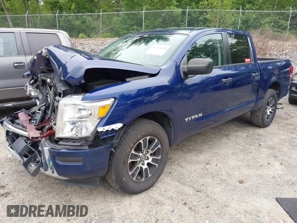 ✅ 2022 Nissan Titan SV • VIN: 1N6AA1EC2NN105737 • Lot: 42714410. Listed on IAAI with 43,225 mi. Free auction sales archive from the USA and detailed vehicle history report at DreamBid. Image 2.