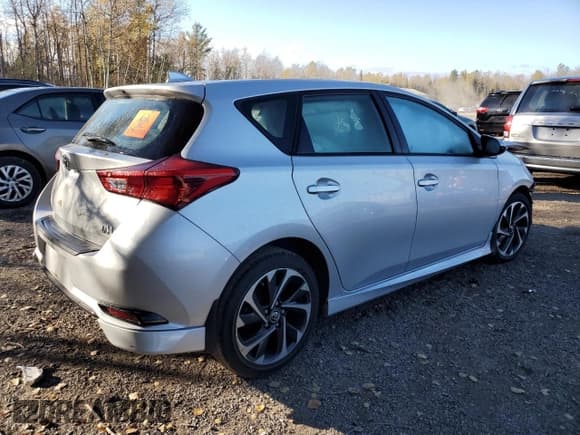 ✅ 2017 Toyota Corolla • VIN: JTNKARJE7HJ537535 • Lot: 90568245. Wystawiony na Copart z przebiegiem Nie podano. Bezpłatny archiwum sprzedaży aukcyjnych z USA i szczegółowy raport historii pojazdu na DreamBid. Zdjęcie 3.