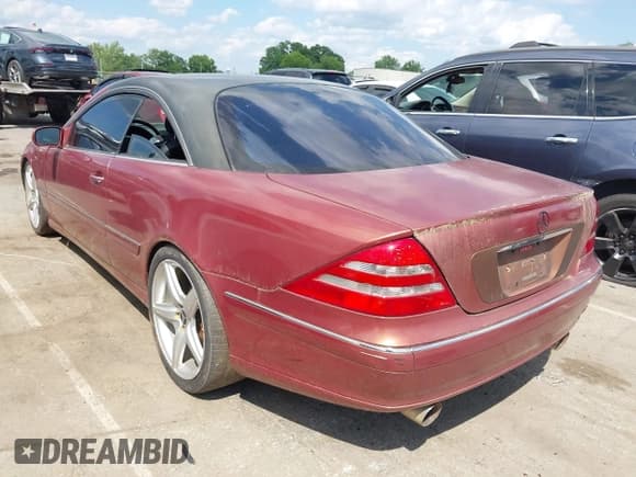 ✅ 2000 Mercedes-Benz CL 500/600 • VIN: WDBPJ75J5YA003339 • Lot: 42333871. Listed on IAAI with 243,940 mi. Free auction sales archive from the USA and detailed vehicle history report at DreamBid. Image 3.