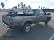 ✅ 1989 Toyota Pickup • VIN: JT4RN13S9K0003042 • Lot: 41827042. Listed on IAAI with 347,063 mi. Free auction sales archive from the USA and detailed vehicle history report at DreamBid. Image 4.