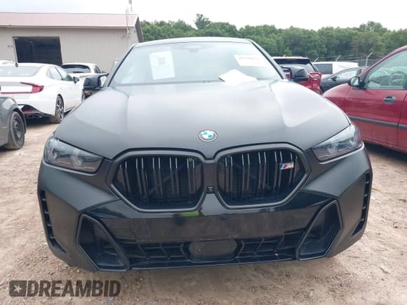 ✅ 2024 BMW X6 M60i • VIN: 5UX43EX04R9T65932 • Lot: 42758977. Wystawiony na IAAI z przebiegiem Nie podano. Bezpłatny archiwum sprzedaży aukcyjnych z USA i szczegółowy raport historii pojazdu na DreamBid. Zdjęcie 12.