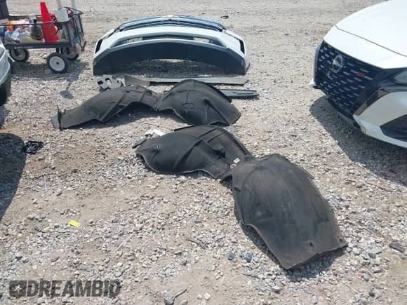 2021 Chevrolet Suburban LT z VIN 1GNSCCKD0MR271974, wystawiony jako IAAI lot #42926142 z przebiegiem 97 622 mil mil oraz . Historia ofert i sprzedaży dostępna na DreamBid. Obrazek 12.