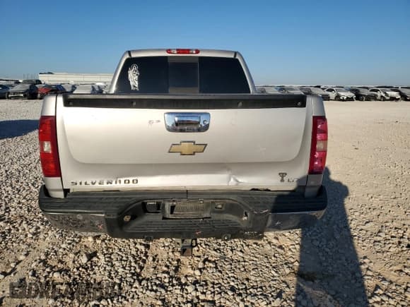 ✅ 2007 Chevrolet Silverado 1500 LTZ • VIN: 2GCEC13JX71510121 • Lot: 73426124. Listed on Copart with 176,499 mi. Free auction sales archive from the USA and detailed vehicle history report at DreamBid. Image 6.