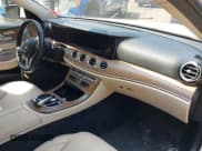 ✅ 2020 Mercedes-Benz E 350 • VIN: WDDZF8EB9LA756820 • Лот: 39661412. Опубликован ранее на IAAI с пробегом 124 468 миль. Бесплатный доступ к архиву аукционных продаж из США и подробный отчёт об истории автомобиля на DreamBid. Изображение 5.