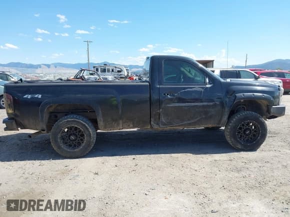 ✅ 2012 Chevrolet Silverado 1500 • VIN: 1GCNKSEA7CZ113280 • Lot: 42830842. Wystawiony na IAAI z przebiegiem Nie podano. Bezpłatny archiwum sprzedaży aukcyjnych z USA i szczegółowy raport historii pojazdu na DreamBid. Zdjęcie 14.
