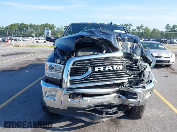 ✅ 2016 Ram 2500 Longhorn Limited • VIN: 3C6UR5PL2GG152802 • Lot: 42720991. Wystawiony na IAAI z przebiegiem 145 143 mil. Bezpłatny archiwum sprzedaży aukcyjnych z USA i szczegółowy raport historii pojazdu na DreamBid. Zdjęcie 12.