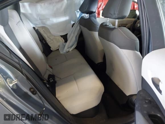 ✅ 2022 Toyota Corolla Hybrid LE • VIN: JTDEAMDE5N3011629 • Lot: 43001535. Listed on IAAI with 34,385 mi. Free auction sales archive from the USA and detailed vehicle history report at DreamBid. Image 8.