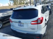 ✅ 2020 Subaru Ascent Limited • VIN: 4S4WMALD3L3476678 • Lot: 43720848. Wystawiony na IAAI z przebiegiem 38 211 mil. Bezpłatny archiwum sprzedaży aukcyjnych z USA i szczegółowy raport historii pojazdu na DreamBid. Zdjęcie 17.