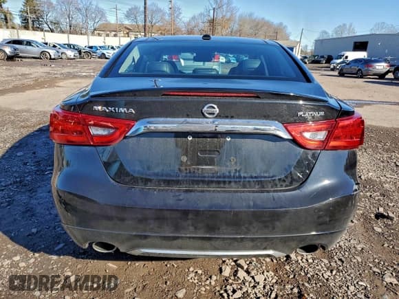 ✅ 2017 Nissan Maxima SR • VIN: 1N4AA6AP5HC427660 • Lot: 93540305. Wystawiony na Copart z przebiegiem 93 150 mil. Bezpłatny archiwum sprzedaży aukcyjnych z USA i szczegółowy raport historii pojazdu na DreamBid. Zdjęcie 6.