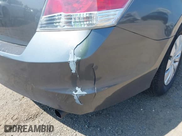 ✅ 2010 Honda Accord LX • VIN: 1HGCP2F32AA022276 • Lot: 42491671. Listed on IAAI with 136,962 mi. Free auction sales archive from the USA and detailed vehicle history report at DreamBid. Image 15.