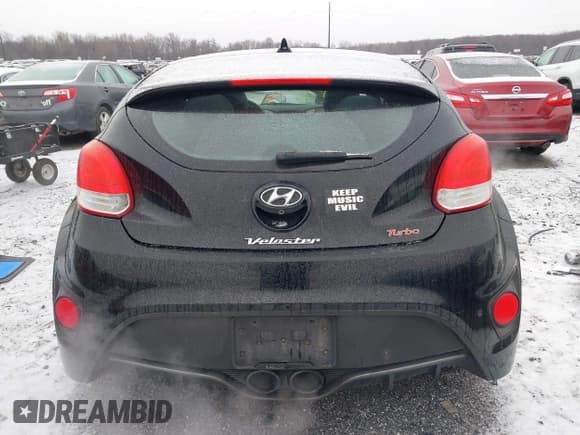 ✅ 2014 Hyundai Veloster Turbo • VIN: KMHTC6AE7EU207871 • Lot: 41174004. Wystawiony na IAAI z przebiegiem 130 347 mil. Bezpłatny archiwum sprzedaży aukcyjnych z USA i szczegółowy raport historii pojazdu na DreamBid. Zdjęcie 17.