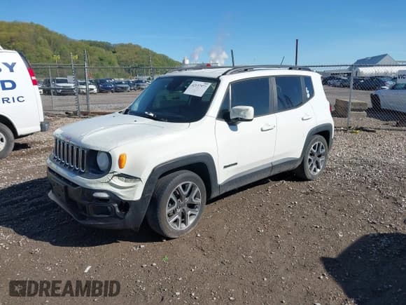 ✅ 2017 Jeep Renegade Latitude • VIN: ZACCJABB7HPF29689 • Lot: 42137977. Listed on IAAI with 101,992 mi. Free auction sales archive from the USA and detailed vehicle history report at DreamBid. Image 2.