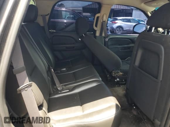 ✅ 2011 Chevrolet Tahoe Commercial • VIN: 1GNLC2E0XBR136988 • Lot: 60869755. Listed on Copart with 190,507 mi. Free auction sales archive from the USA and detailed vehicle history report at DreamBid. Image 11.